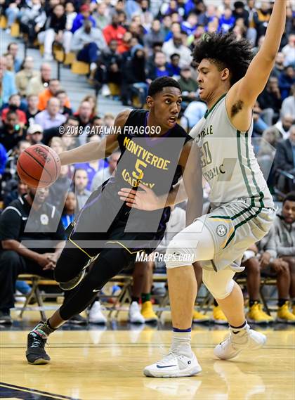 Thumbnail 3 in Montverde Academy vs. Roselle Catholic (Metro Classic) photogallery.