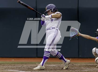 Thumbnail 3 in Shiner vs. Sundown (UIL Softball 2A D2 Final) photogallery.