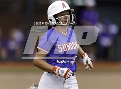Thumbnail 2 in Shiner vs. Sundown (UIL Softball 2A D2 Final) photogallery.