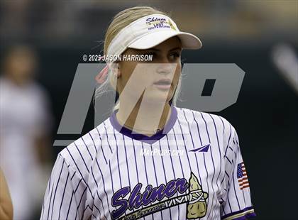 Thumbnail 1 in Shiner vs. Sundown (UIL Softball 2A D2 Final) photogallery.