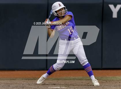 Thumbnail 2 in Shiner vs. Sundown (UIL Softball 2A D2 Final) photogallery.