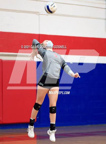 Thumbnail 2 in Jacksonville @ West Carteret (NCHSAA Coastal 3A Conference Championship) photogallery.