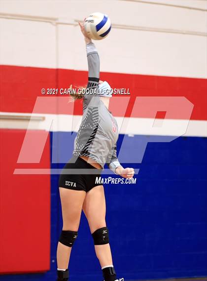 Thumbnail 3 in Jacksonville @ West Carteret (NCHSAA Coastal 3A Conference Championship) photogallery.