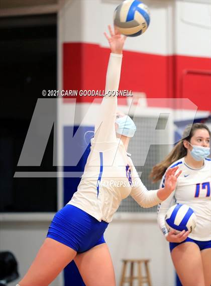 Thumbnail 1 in Jacksonville @ West Carteret (NCHSAA Coastal 3A Conference Championship) photogallery.