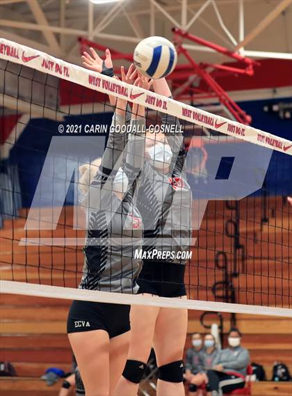 Thumbnail 2 in Jacksonville @ West Carteret (NCHSAA Coastal 3A Conference Championship) photogallery.