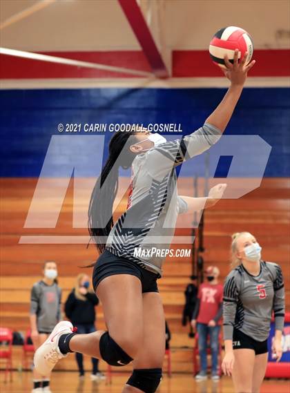 Thumbnail 3 in Jacksonville @ West Carteret (NCHSAA Coastal 3A Conference Championship) photogallery.