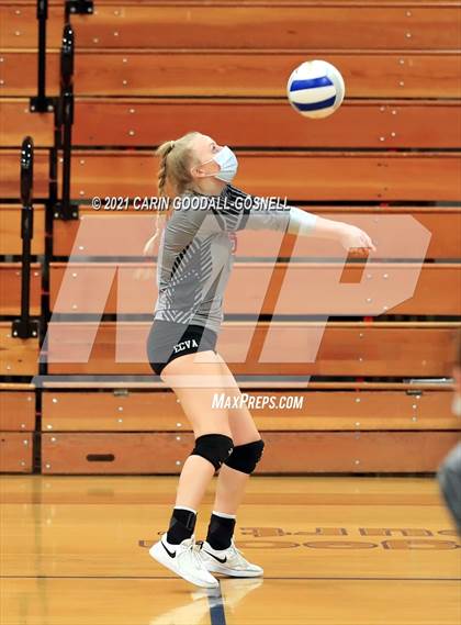 Thumbnail 3 in Jacksonville @ West Carteret (NCHSAA Coastal 3A Conference Championship) photogallery.