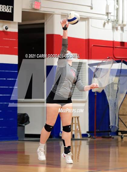 Thumbnail 2 in Jacksonville @ West Carteret (NCHSAA Coastal 3A Conference Championship) photogallery.