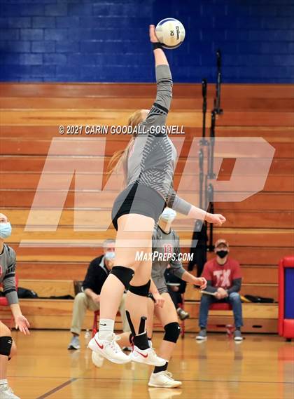 Thumbnail 1 in Jacksonville @ West Carteret (NCHSAA Coastal 3A Conference Championship) photogallery.