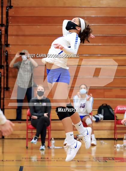 Thumbnail 1 in Jacksonville @ West Carteret (NCHSAA Coastal 3A Conference Championship) photogallery.