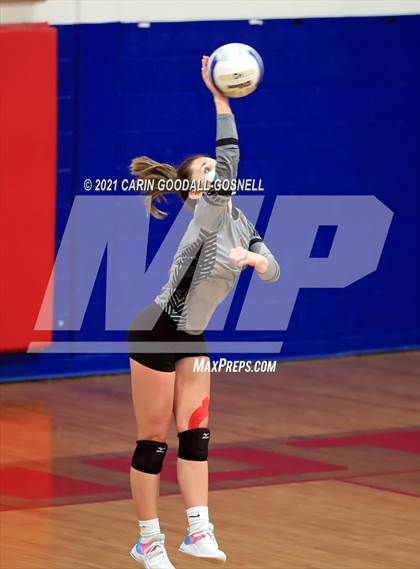 Thumbnail 3 in Jacksonville @ West Carteret (NCHSAA Coastal 3A Conference Championship) photogallery.
