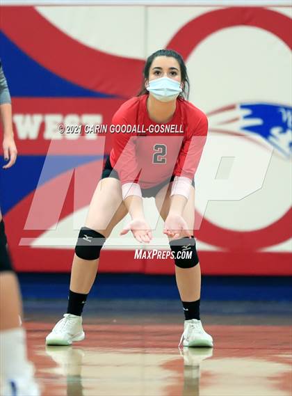 Thumbnail 2 in Jacksonville @ West Carteret (NCHSAA Coastal 3A Conference Championship) photogallery.