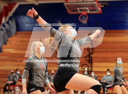 Thumbnail 1 in Jacksonville @ West Carteret (NCHSAA Coastal 3A Conference Championship) photogallery.