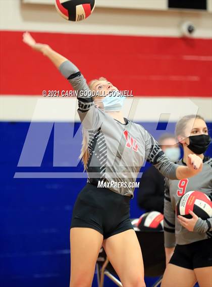 Thumbnail 2 in Jacksonville @ West Carteret (NCHSAA Coastal 3A Conference Championship) photogallery.