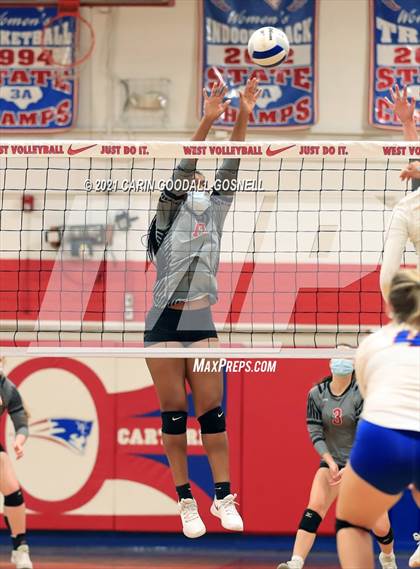 Thumbnail 1 in Jacksonville @ West Carteret (NCHSAA Coastal 3A Conference Championship) photogallery.