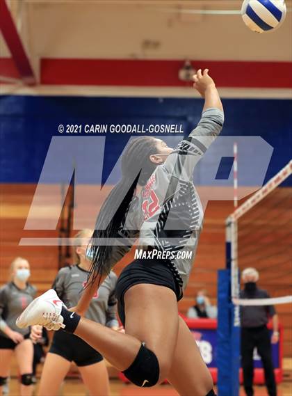 Thumbnail 2 in Jacksonville @ West Carteret (NCHSAA Coastal 3A Conference Championship) photogallery.