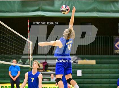 Thumbnail 1 in Grossmont @ Coronado photogallery.
