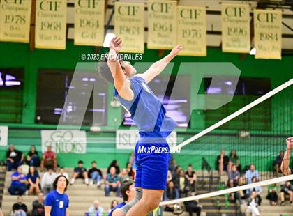Thumbnail 2 in Grossmont @ Coronado photogallery.