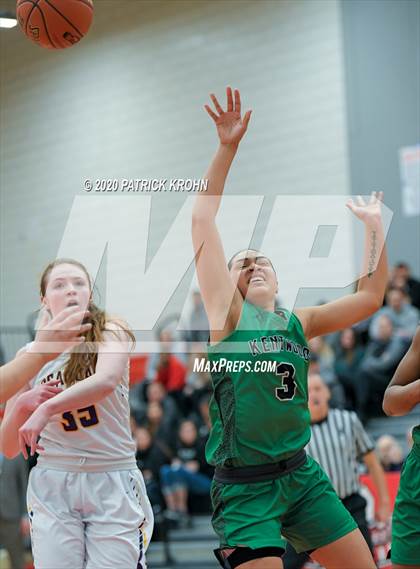Thumbnail 2 in Kentwood vs. Issaquah (WIAA 4A Regional Playoff) photogallery.