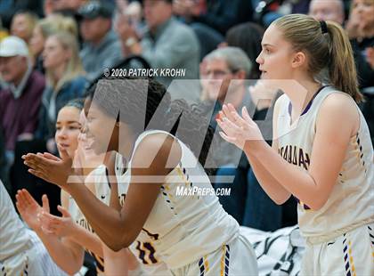 Thumbnail 2 in Kentwood vs. Issaquah (WIAA 4A Regional Playoff) photogallery.