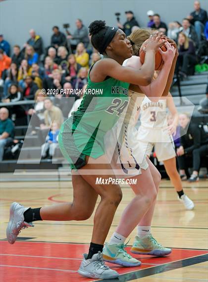 Thumbnail 1 in Kentwood vs. Issaquah (WIAA 4A Regional Playoff) photogallery.