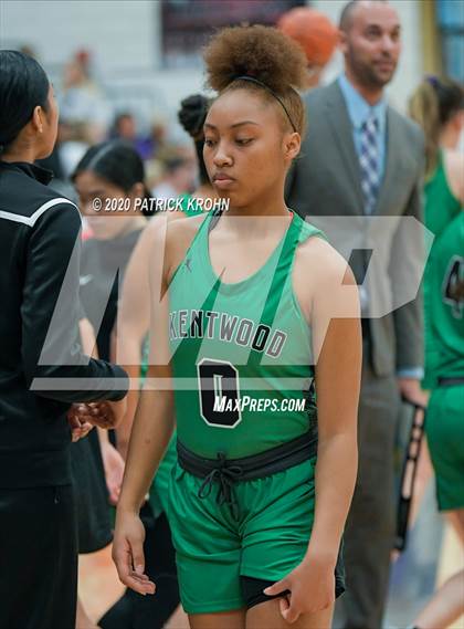 Thumbnail 1 in Kentwood vs. Issaquah (WIAA 4A Regional Playoff) photogallery.