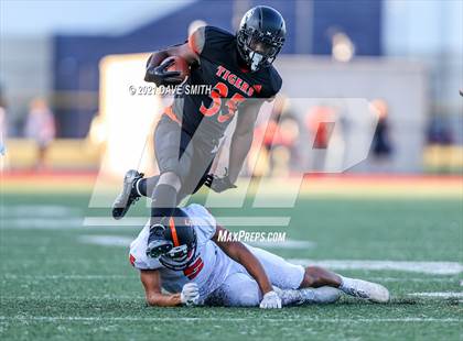 Thumbnail 3 in Dearborn @ Belleville photogallery.