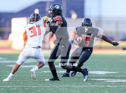Thumbnail 1 in Dearborn @ Belleville photogallery.