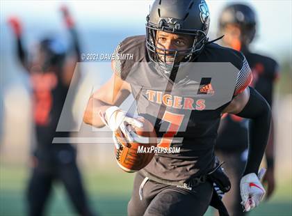 Thumbnail 1 in Dearborn @ Belleville photogallery.