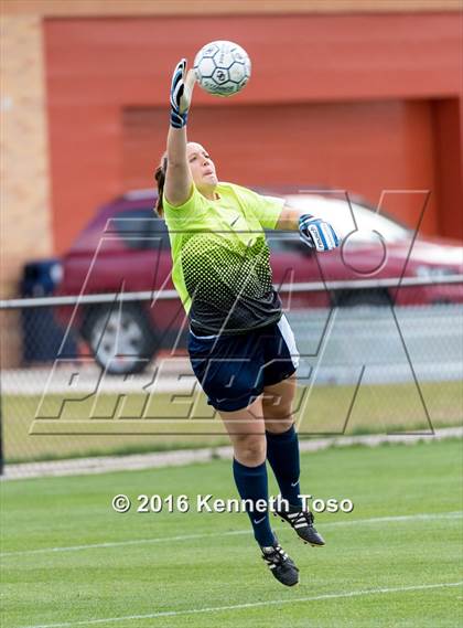 Thumbnail 2 in O'Connor vs. Clemens (UIL Area Playoff) photogallery.