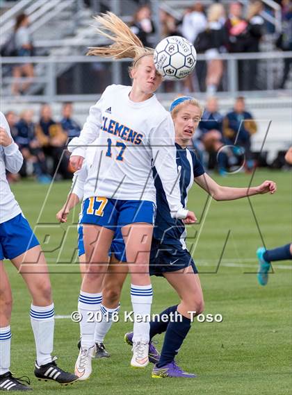 Thumbnail 1 in O'Connor vs. Clemens (UIL Area Playoff) photogallery.