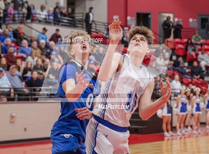 Thumbnail 2 in Friendswood vs. Barbers Hill (UIL 5A DIII Bi-District Playoff) photogallery.