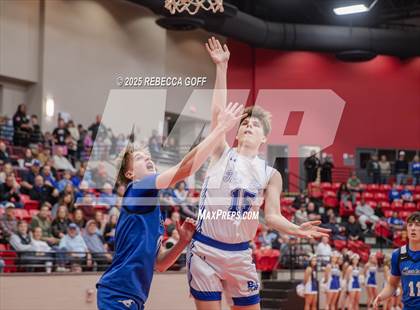 Thumbnail 1 in Friendswood vs. Barbers Hill (UIL 5A DIII Bi-District Playoff) photogallery.