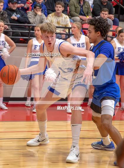 Thumbnail 2 in Friendswood vs. Barbers Hill (UIL 5A DIII Bi-District Playoff) photogallery.