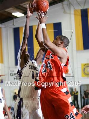 Thumbnail 2 in McClymonds vs. Sacramento (Gridley Invitational) photogallery.