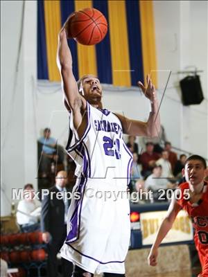 Thumbnail 3 in McClymonds vs. Sacramento (Gridley Invitational) photogallery.