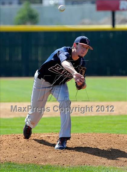 Thumbnail 3 in Dakota Ridge vs. Grandview (CHSAA 5A State Tournament) photogallery.