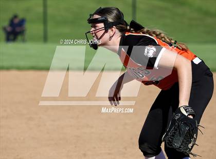 Thumbnail 3 in Marion vs Waterloo (IHSA, 3A, Sectional Semifinal) photogallery.