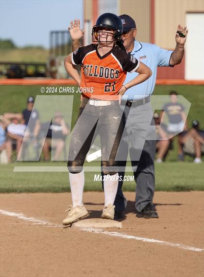 Thumbnail 1 in Marion vs Waterloo (IHSA, 3A, Sectional Semifinal) photogallery.