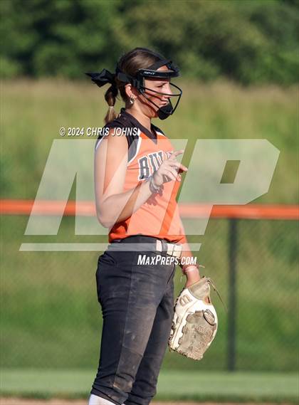 Thumbnail 2 in Marion vs Waterloo (IHSA, 3A, Sectional Semifinal) photogallery.