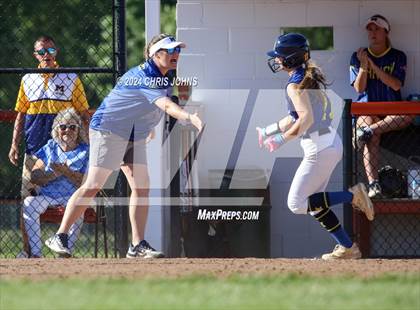 Thumbnail 3 in Marion vs Waterloo (IHSA, 3A, Sectional Semifinal) photogallery.