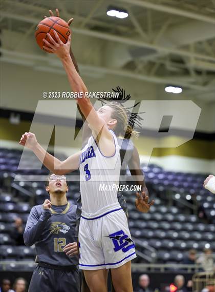 Thumbnail 3 in Dallas Christian vs. Kaufman (Kaufman Holiday Tournament) photogallery.