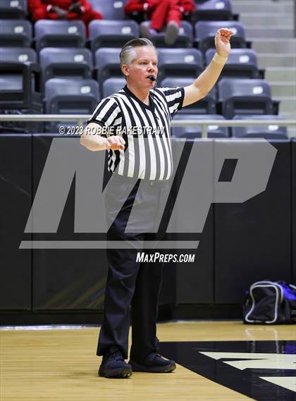 Thumbnail 2 in Dallas Christian vs. Kaufman (Kaufman Holiday Tournament) photogallery.