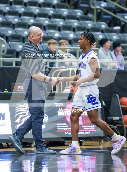 Thumbnail 2 in Dallas Christian vs. Kaufman (Kaufman Holiday Tournament) photogallery.