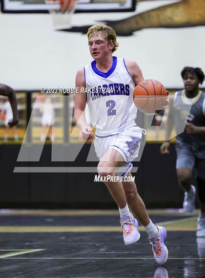 Thumbnail 1 in Dallas Christian vs. Kaufman (Kaufman Holiday Tournament) photogallery.