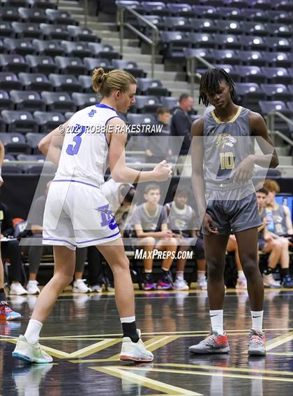 Thumbnail 1 in Dallas Christian vs. Kaufman (Kaufman Holiday Tournament) photogallery.