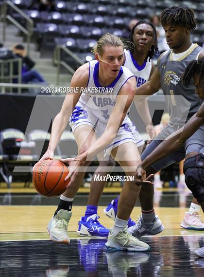 Thumbnail 1 in Dallas Christian vs. Kaufman (Kaufman Holiday Tournament) photogallery.