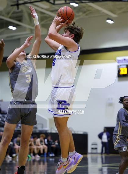 Thumbnail 1 in Dallas Christian vs. Kaufman (Kaufman Holiday Tournament) photogallery.