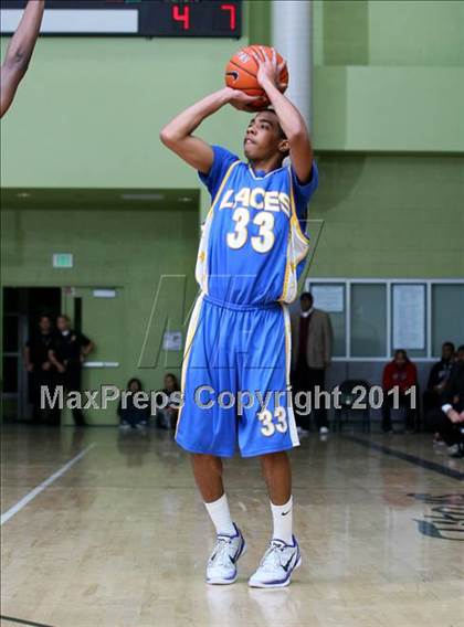 Thumbnail 3 in View Park vs. LACES (CIF LACS Final) photogallery.