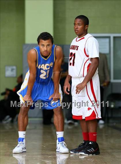 Thumbnail 2 in View Park vs. LACES (CIF LACS Final) photogallery.